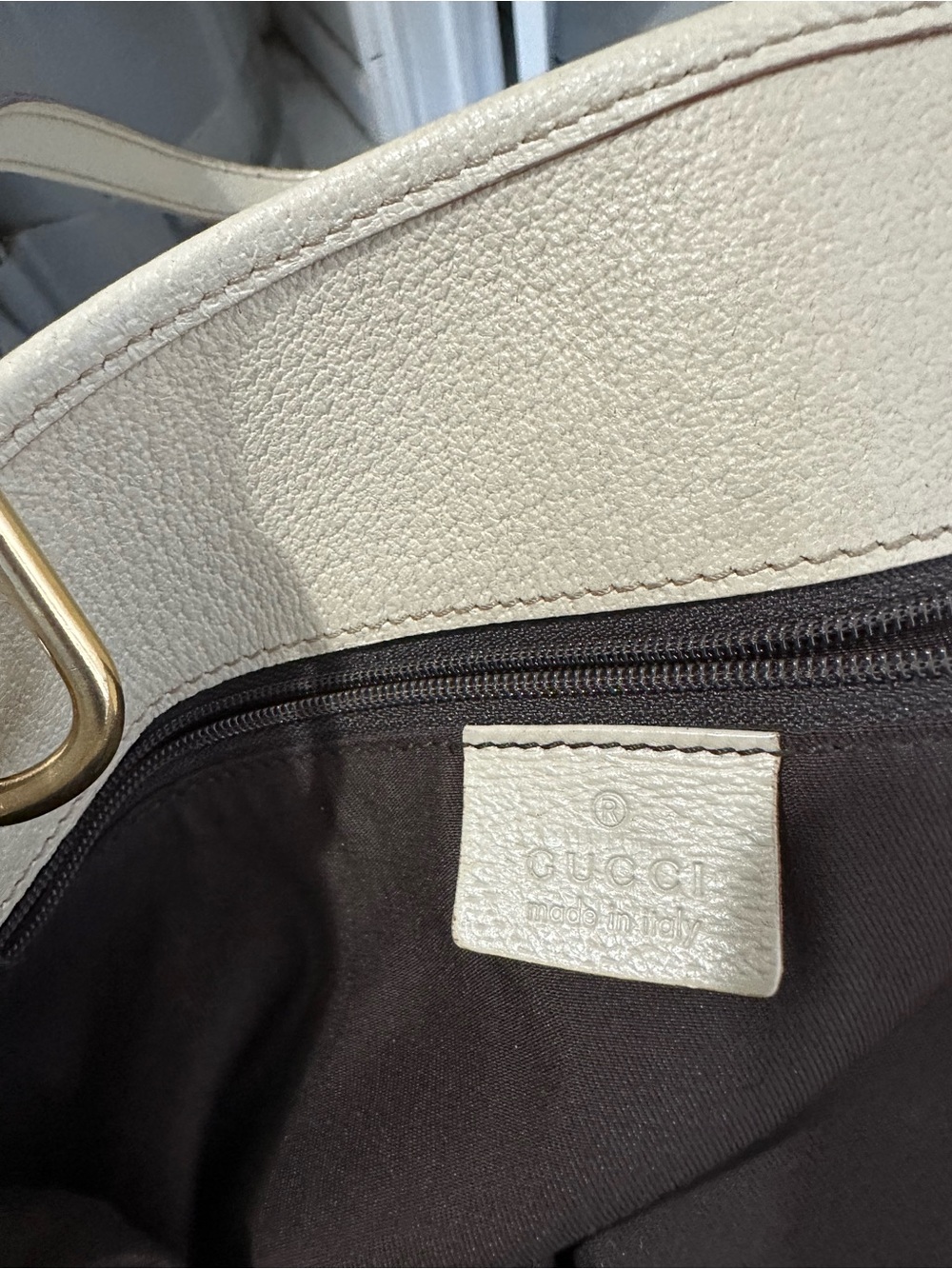 Gucci GG Monogram Tote Bag | Made in Italy | Gold Hardware|COA Inluded| - Picture 10 of 13